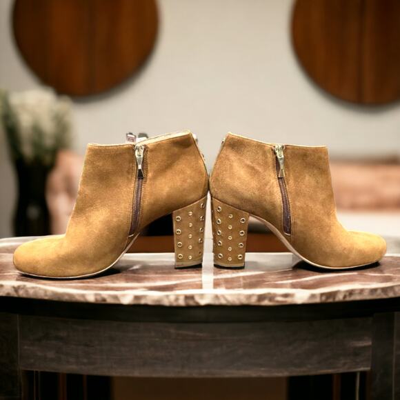 Kate Spade Cirra Boots 9 1/2 M Tan Suede Studded Ankle Heels! - Picture 1 of 5